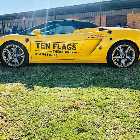 Ten Flags Theme Park Kroondal Bagian luar foto